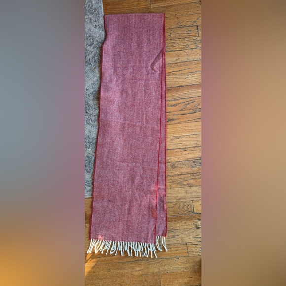 NWT McNutt of Donegal Red Herringbone Scarf 100% lambswool - Picture 1 of 5